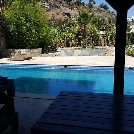 Willa Bodrum Ozel Havuzlu Mustakil Tripleks Gündoğan