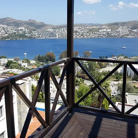فيلة Bodrum Ozel Havuzlu Mustakil Tripleks *