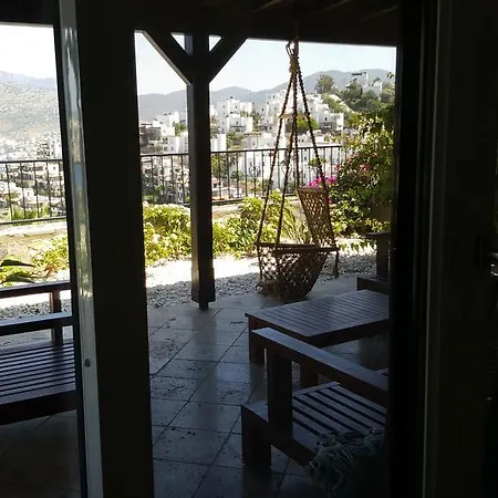 Bodrum Ozel Havuzlu Mustakil Tripleks * غوندوغان