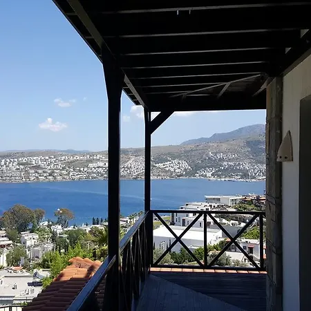 Bodrum Ozel Havuzlu Mustakil Tripleks * غوندوغان