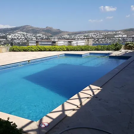 Bodrum Ozel Havuzlu Mustakil Tripleks Willa