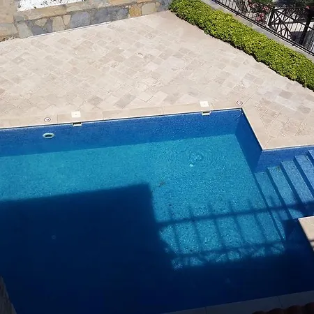 Willa Bodrum Ozel Havuzlu Mustakil Tripleks *