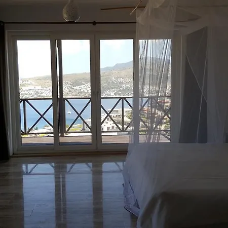 Bodrum Ozel Havuzlu Mustakil Tripleks